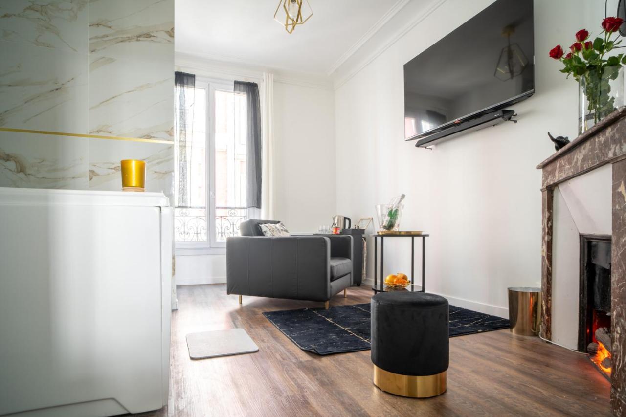 Suite L'éclipse Paris, logement avec jacuzzi, à 10 minutes des Champs Elysées Levallois-Perret Esterno foto